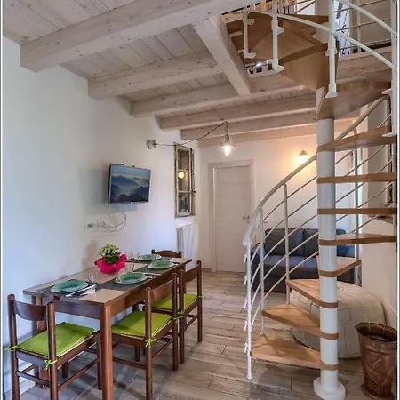 Fantastica Casa Poppo Lägenhet Bellano