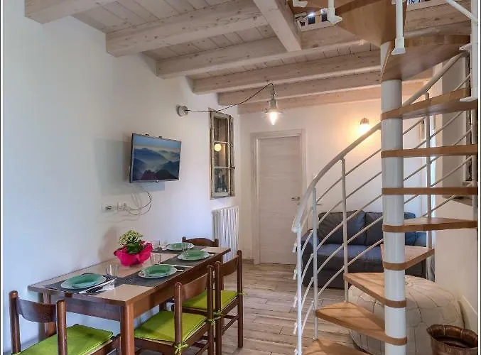 Fantastica Casa Poppo 아파트 벨라노